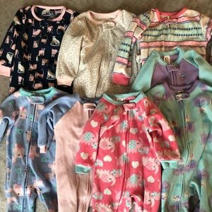 CARTERS & GERBER - Bundle of 8 fleece zip pjs